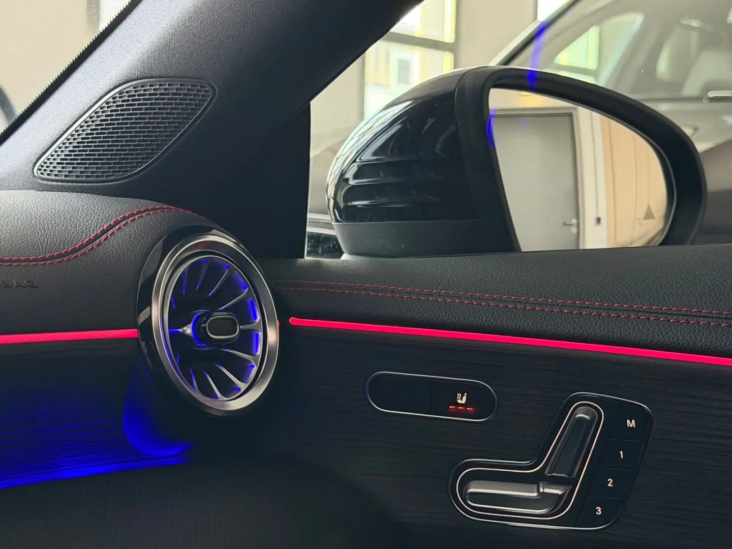 CLA 250e COUPÉ ACC*3x AMG*PANO*MEMORY*KEY*HUD*18