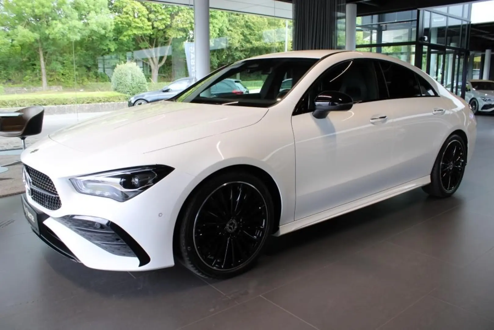 CLA 200 CP *AMG Premium Night 19'' LED Totwin Ka