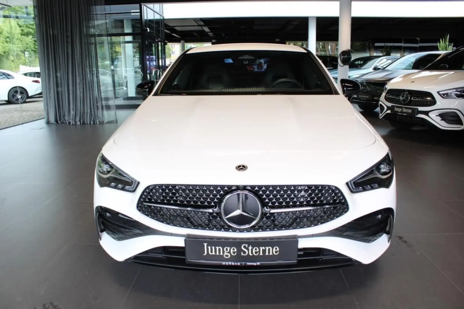 CLA 200 CP *AMG Premium Night 19'' LED Totwin Ka