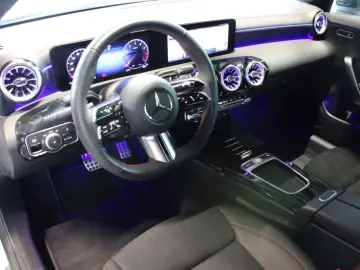 CLA 200 CP *AMG Premium Night 19'' LED Totwin Ka