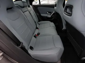 CLA 200 Coupé AMG+PANO+MEMORY+CARPLAY+18 ZOLL