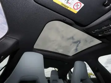 CLA 200 Coupé AMG+PANO+MEMORY+CARPLAY+18 ZOLL