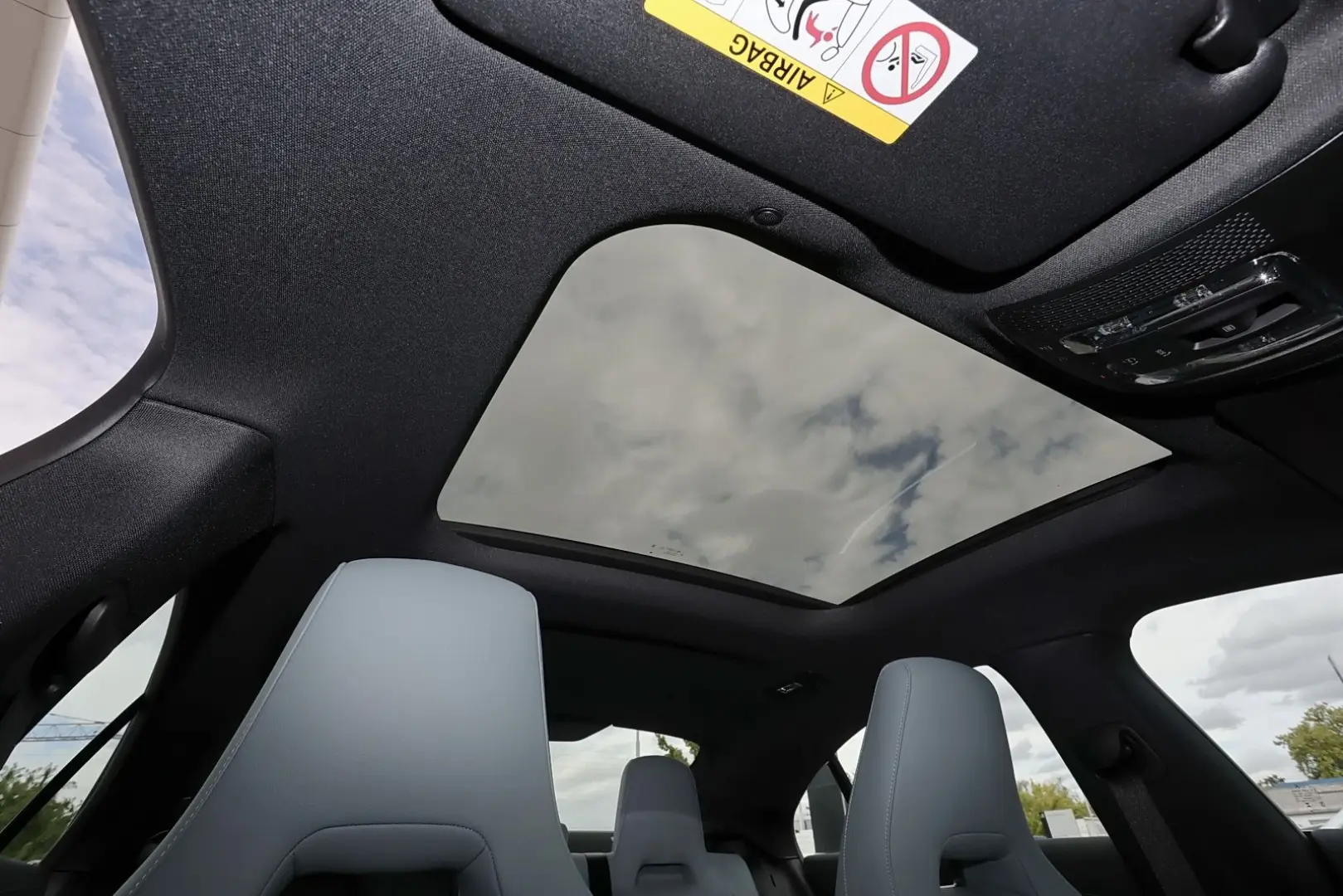 CLA 200 Coupé AMG+PANO+MEMORY+CARPLAY+18 ZOLL