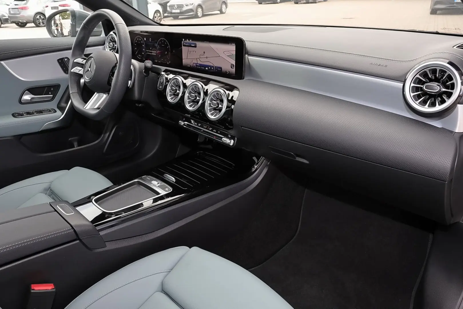 CLA 200 Coupé AMG+PANO+MEMORY+CARPLAY+18 ZOLL