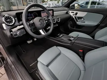 CLA 200 Coupé AMG+PANO+MEMORY+CARPLAY+18 ZOLL