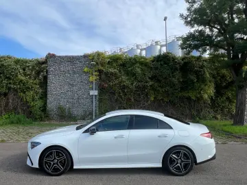 CLA 200 / AMG LINE / NUR 6.500 KM / 1 HAND