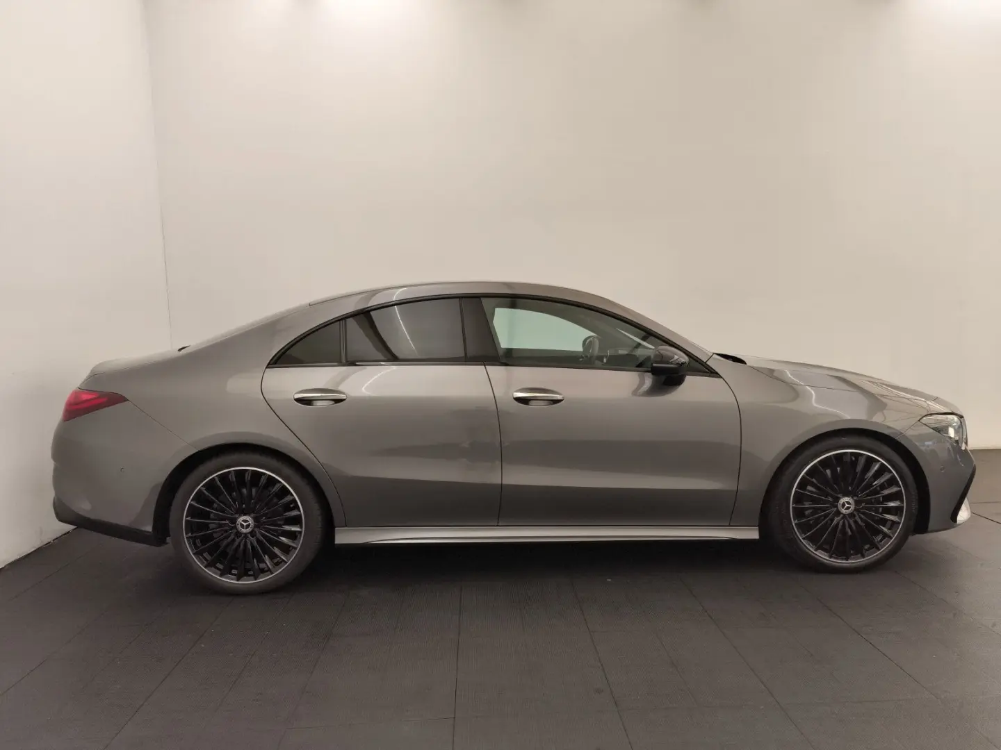 CLA 200d Coupé AMG Advanced+ Night Ambiente 19