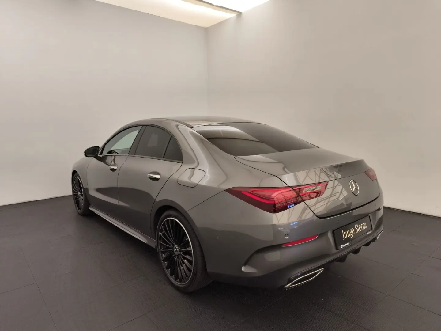 CLA 200d Coupé AMG Advanced+ Night Ambiente 19