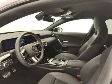 CLA 200d Coupé AMG Advanced+ Night Ambiente 19
