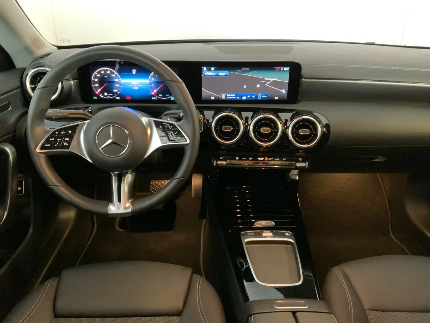CLA 180 Coupé Prog Adv RüCam Spur LED WinterP