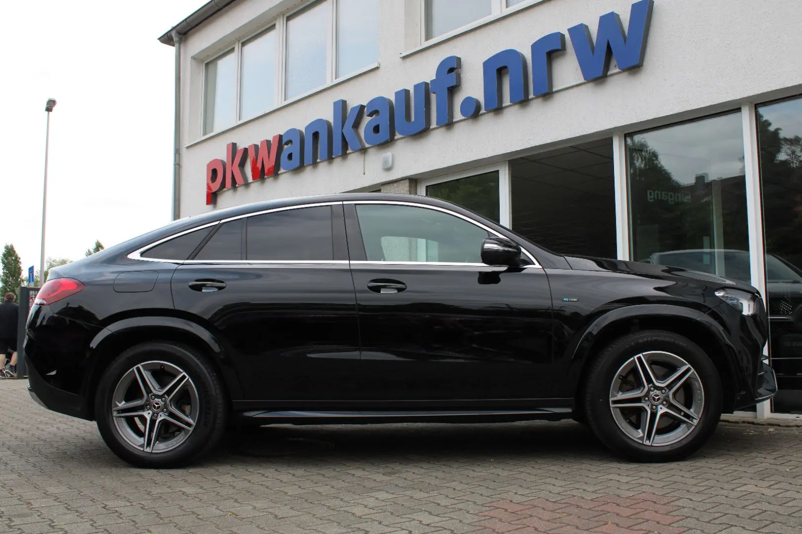 GLE 350e 4Matic Coupe AMG Pano ACC Spur Navi AHK