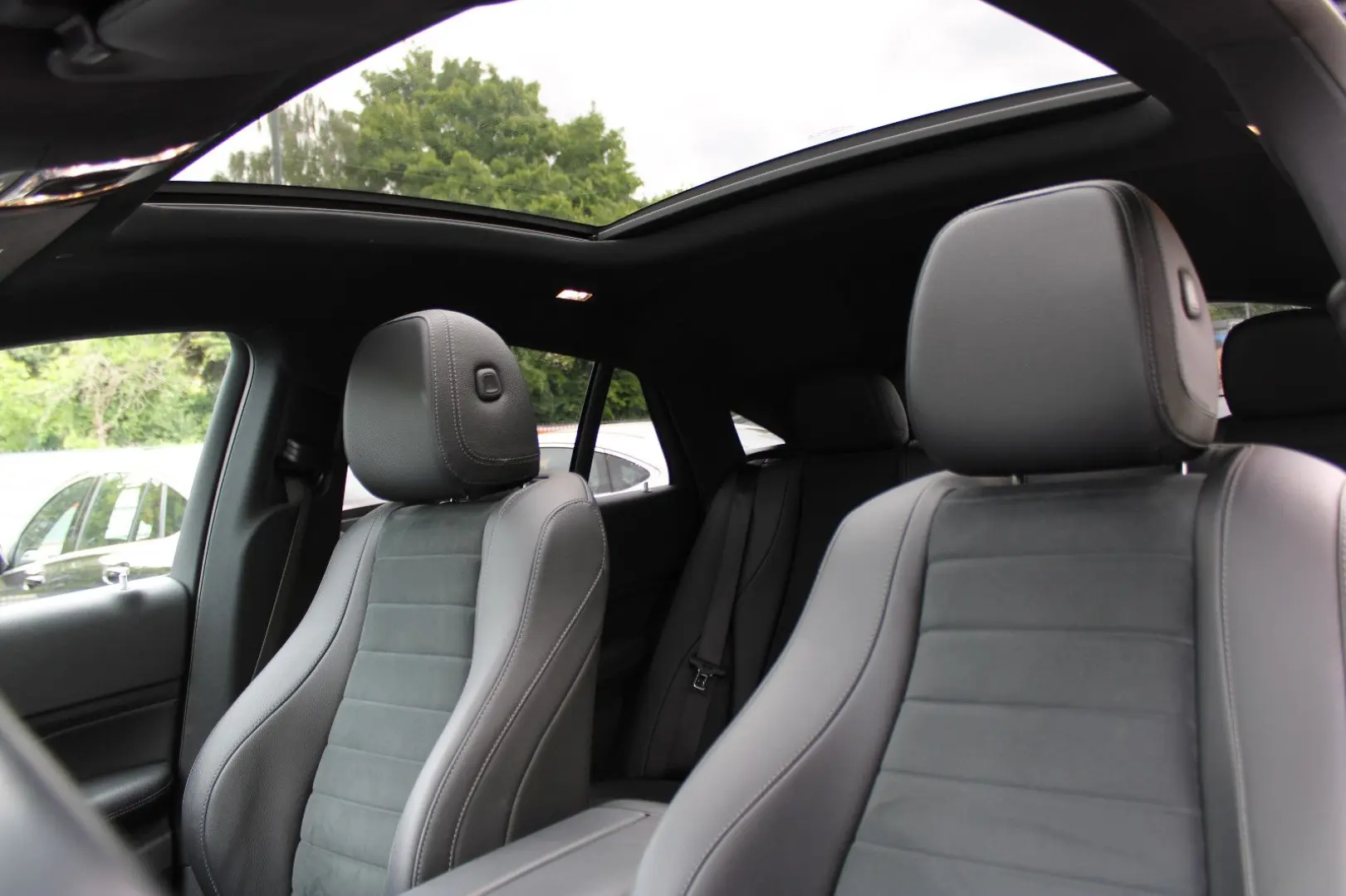 GLE 350e 4Matic Coupe AMG Pano ACC Spur Navi AHK