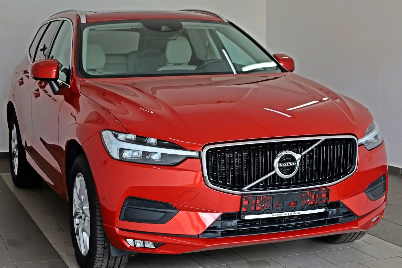 XC60 Momentum Pro,Leder,Navi,LED,SH,Pano.,AHK+WR
