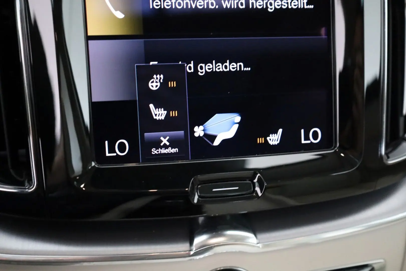 XC60 Momentum Pro,Leder,Navi,LED,SH,Pano.,AHK+WR