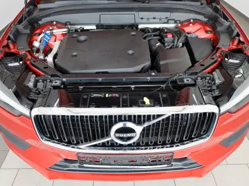 XC60 Momentum Pro,Leder,Navi,LED,SH,Pano.,AHK+WR