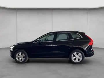 XC60 B5 AWD Momentum-Pro Aut Vollleder Navi LED