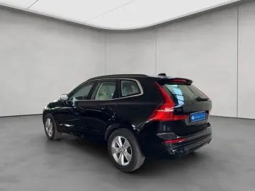 XC60 B5 AWD Momentum-Pro Aut Vollleder Navi LED