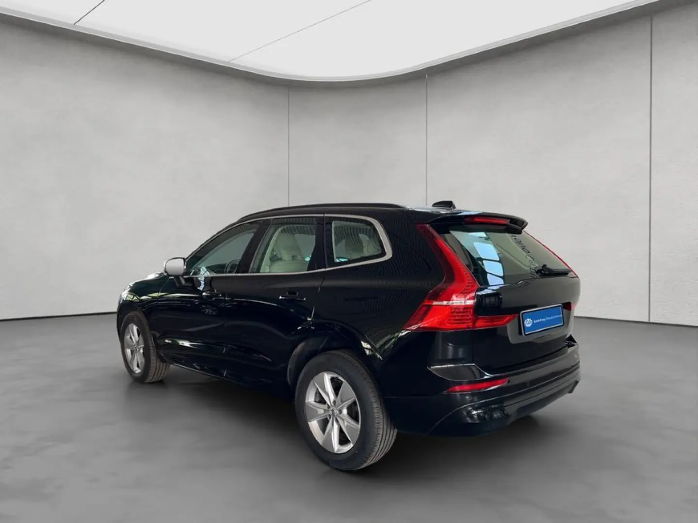 XC60 B5 AWD Momentum-Pro Aut Vollleder Navi LED