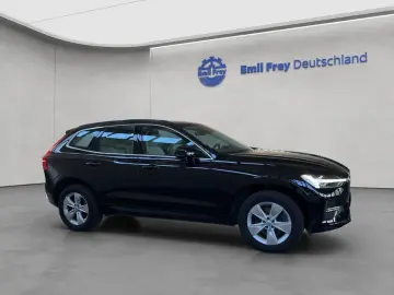XC60 B5 AWD Momentum-Pro Aut Vollleder Navi LED