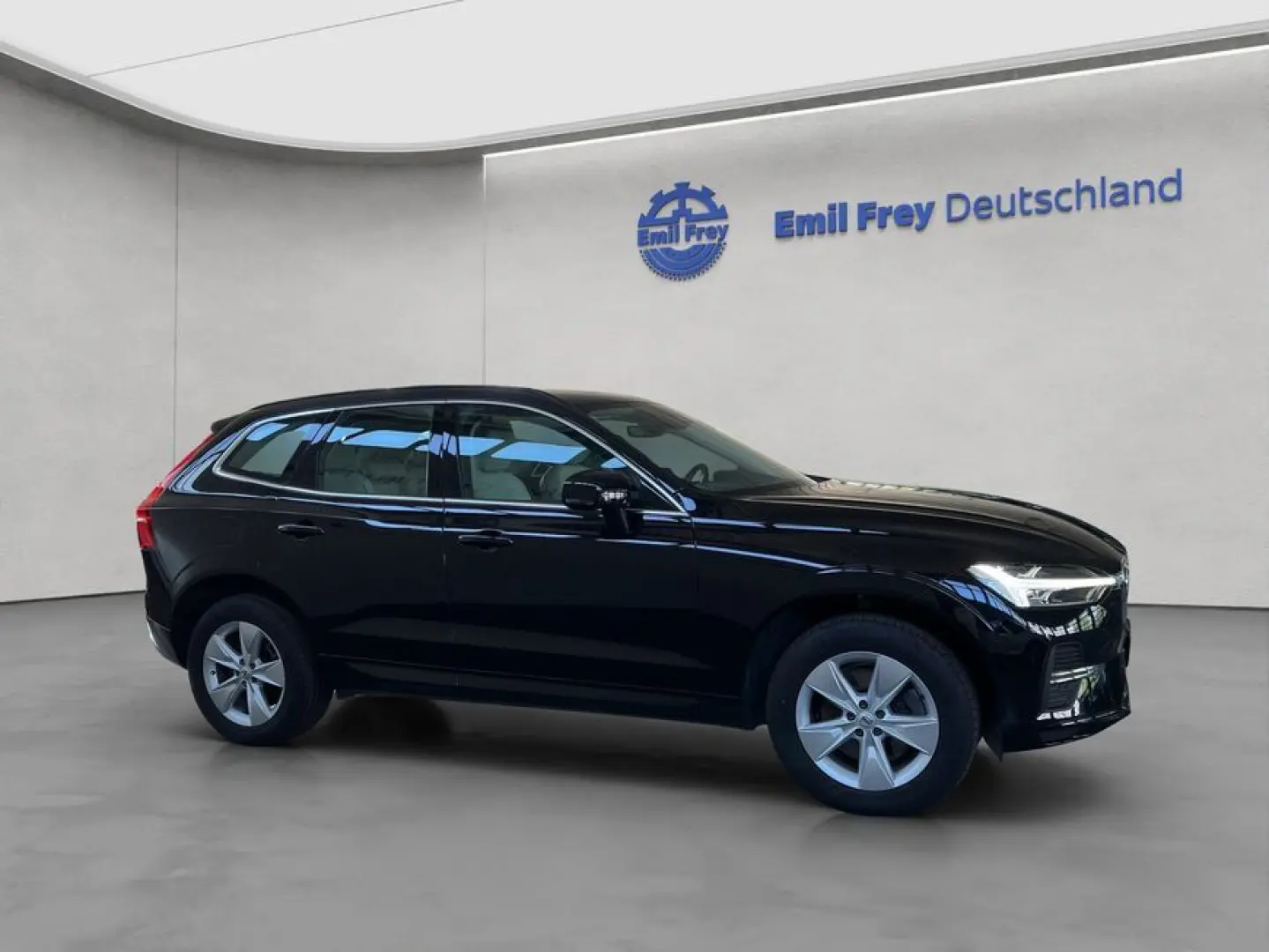 XC60 B5 AWD Momentum-Pro Aut Vollleder Navi LED