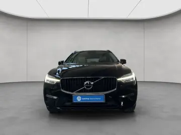 XC60 B5 AWD Momentum-Pro Aut Vollleder Navi LED