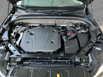 XC60 B5 AWD Momentum-Pro Aut Vollleder Navi LED