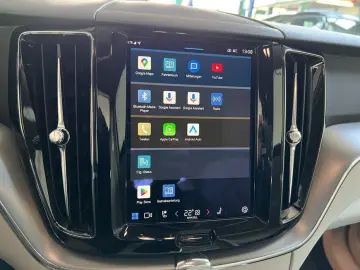 XC60 B5 AWD Momentum-Pro Aut Vollleder Navi LED
