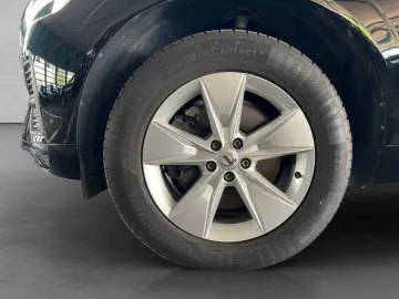 XC60 B5 AWD Momentum-Pro Aut Vollleder Navi LED