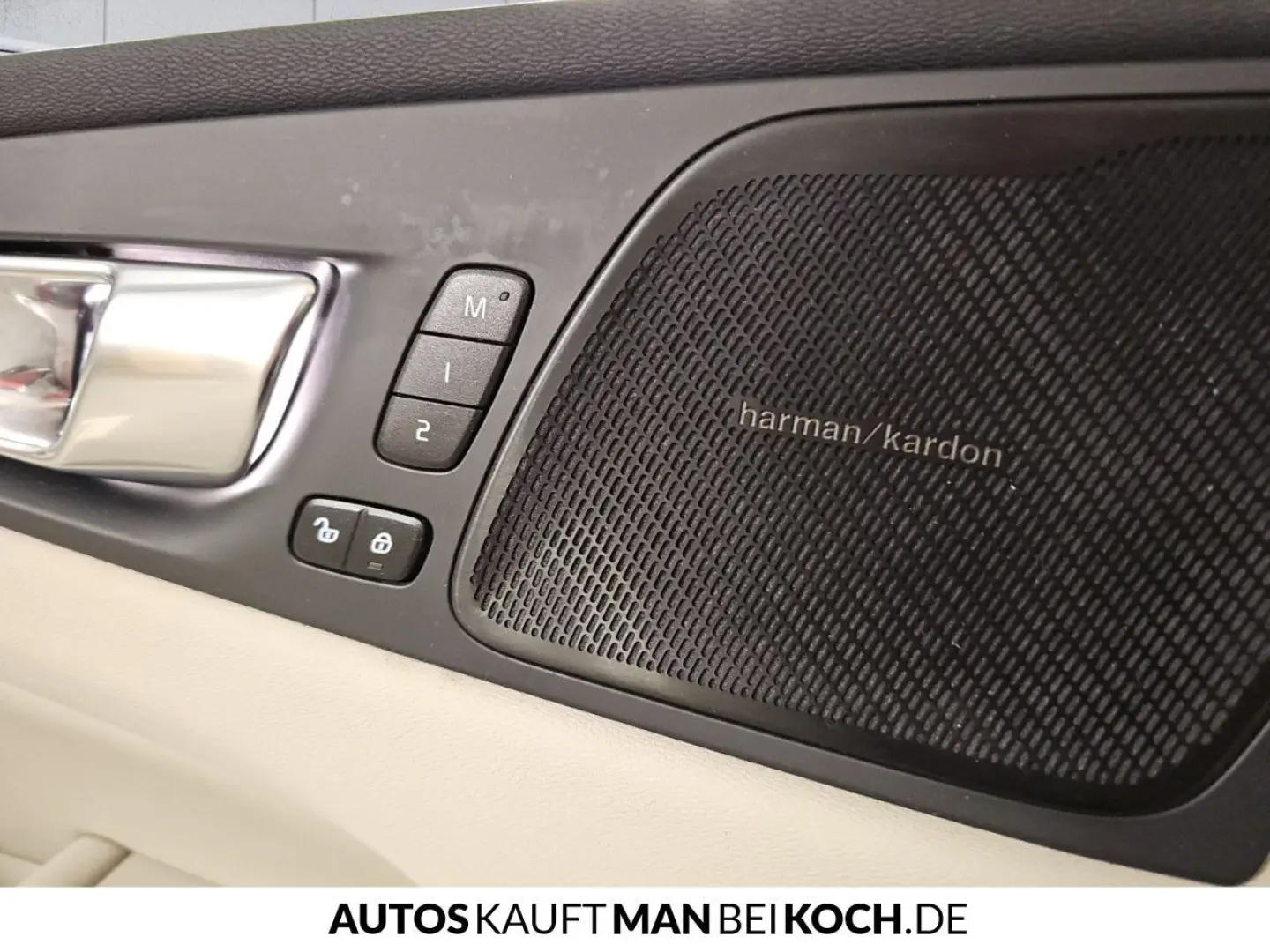 XC60 B4 B Plus Bright PANO ALARM FSHz SHz V-LED!