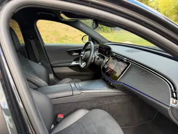 E 220d 9G-TRO*AMG*MBUX*LED*KEYLESS-GO*GARANTIE*