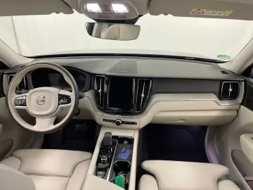 XC 60 B4 AHK S-Dach ACC BLIS