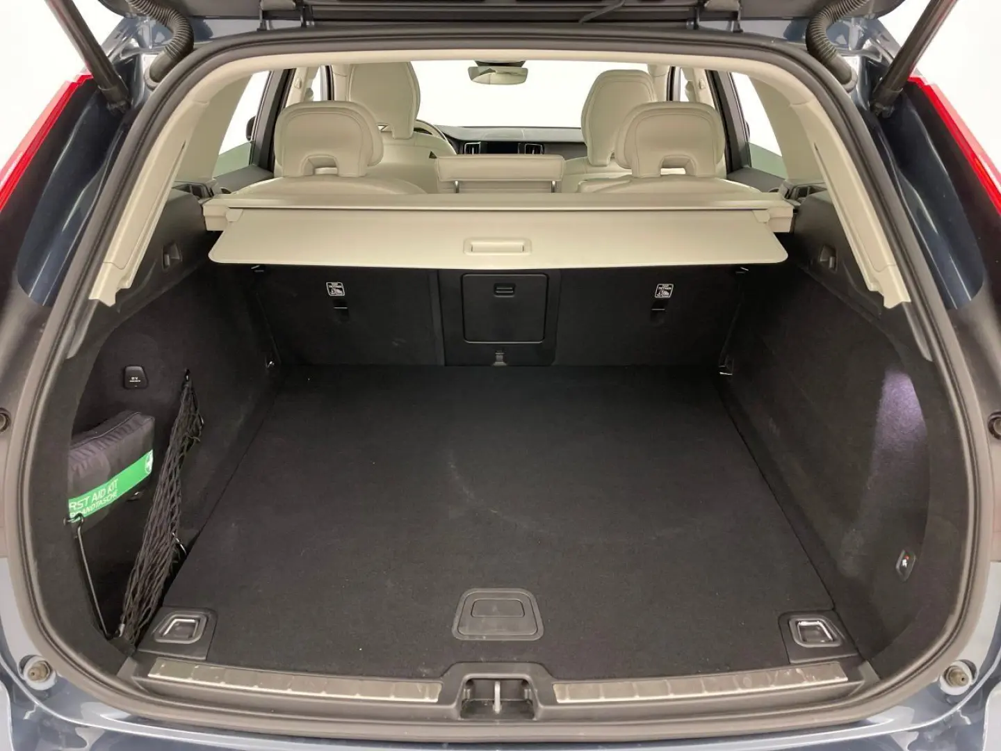 XC 60 B4 AHK S-Dach ACC BLIS