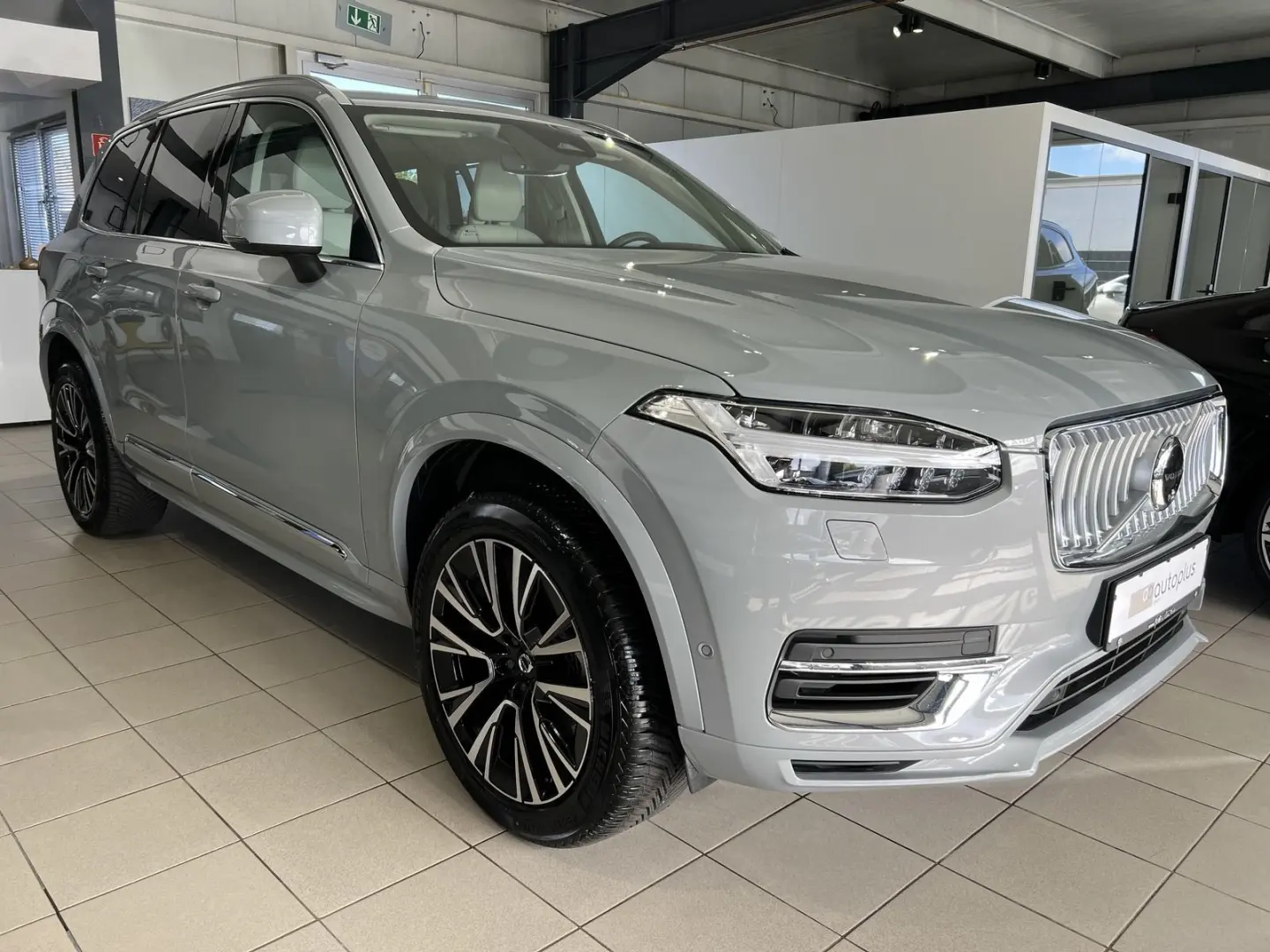 XC90 T8 Plus Bright Recharge AWD Sitzklima Pano