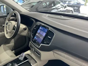 XC90 T8 Plus Bright Recharge AWD Sitzklima Pano