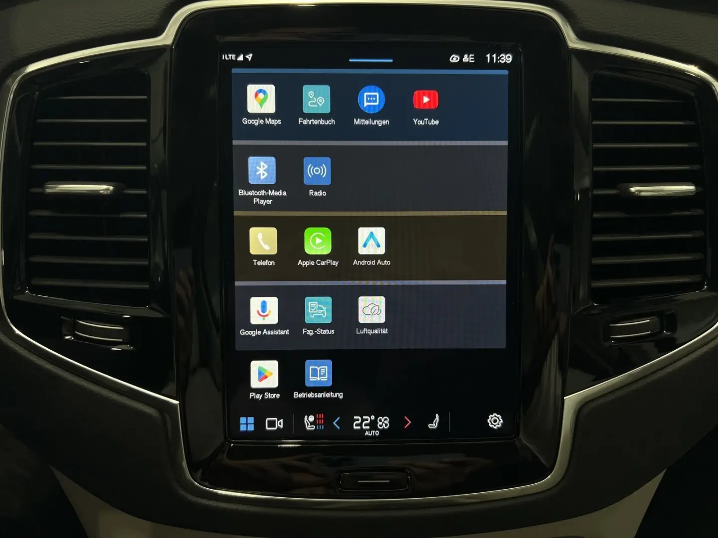 XC90 T8 Plus Bright Recharge AWD Sitzklima Pano