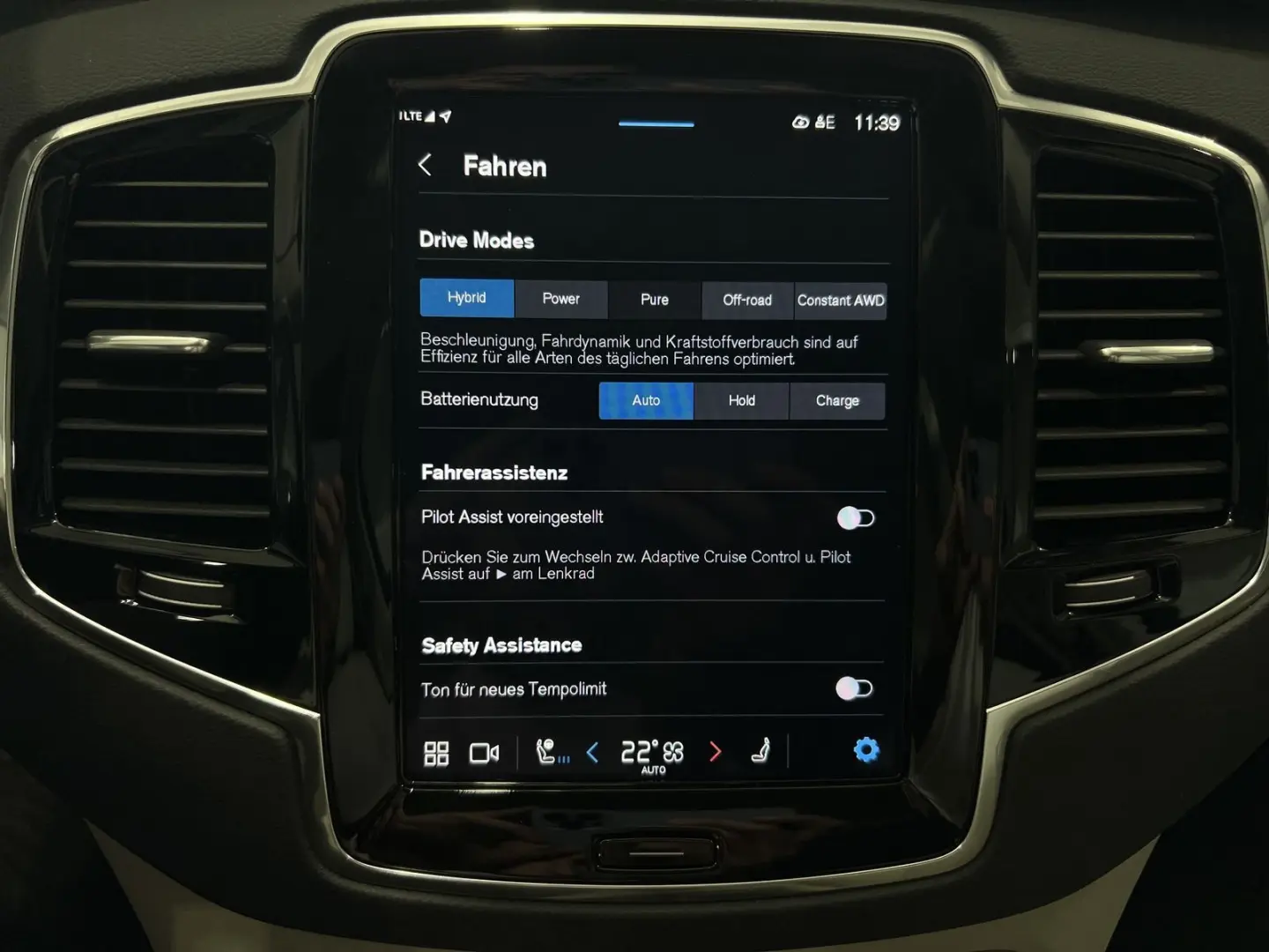 XC90 T8 Plus Bright Recharge AWD Sitzklima Pano