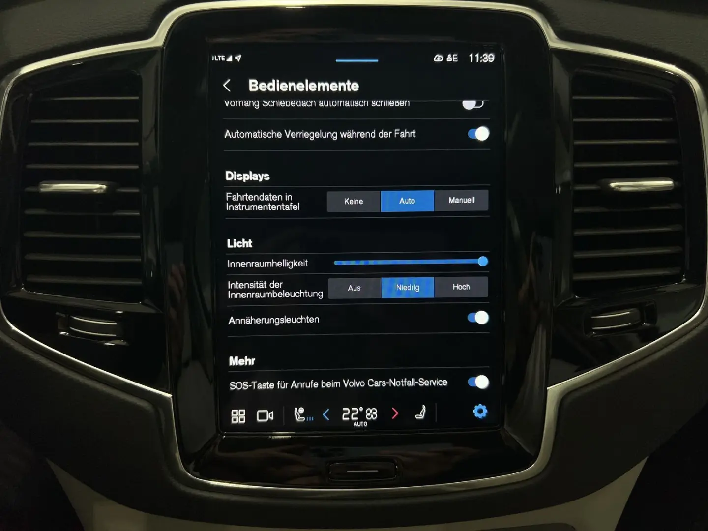 XC90 T8 Plus Bright Recharge AWD Sitzklima Pano