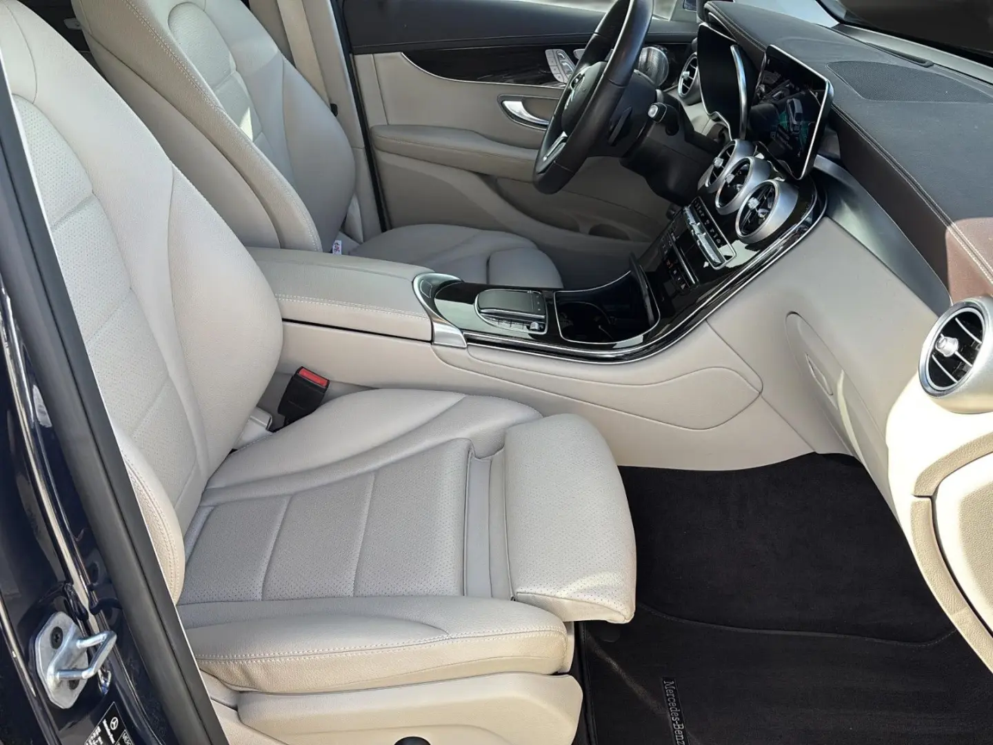 GLC 300 deExclusive Burmest*HUD*19*AHK*360*Virtu