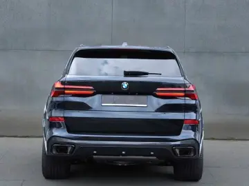 X5 xDrive30d M-Sport PRO+STANDHZ+Iconic Glow