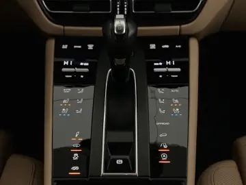 MACAN S SPORT CHRONO FULL LED 360 BOSE CARPLAY
