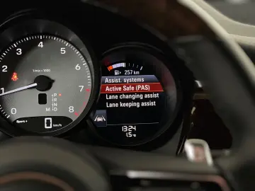 MACAN S SPORT CHRONO FULL LED 360 BOSE CARPLAY