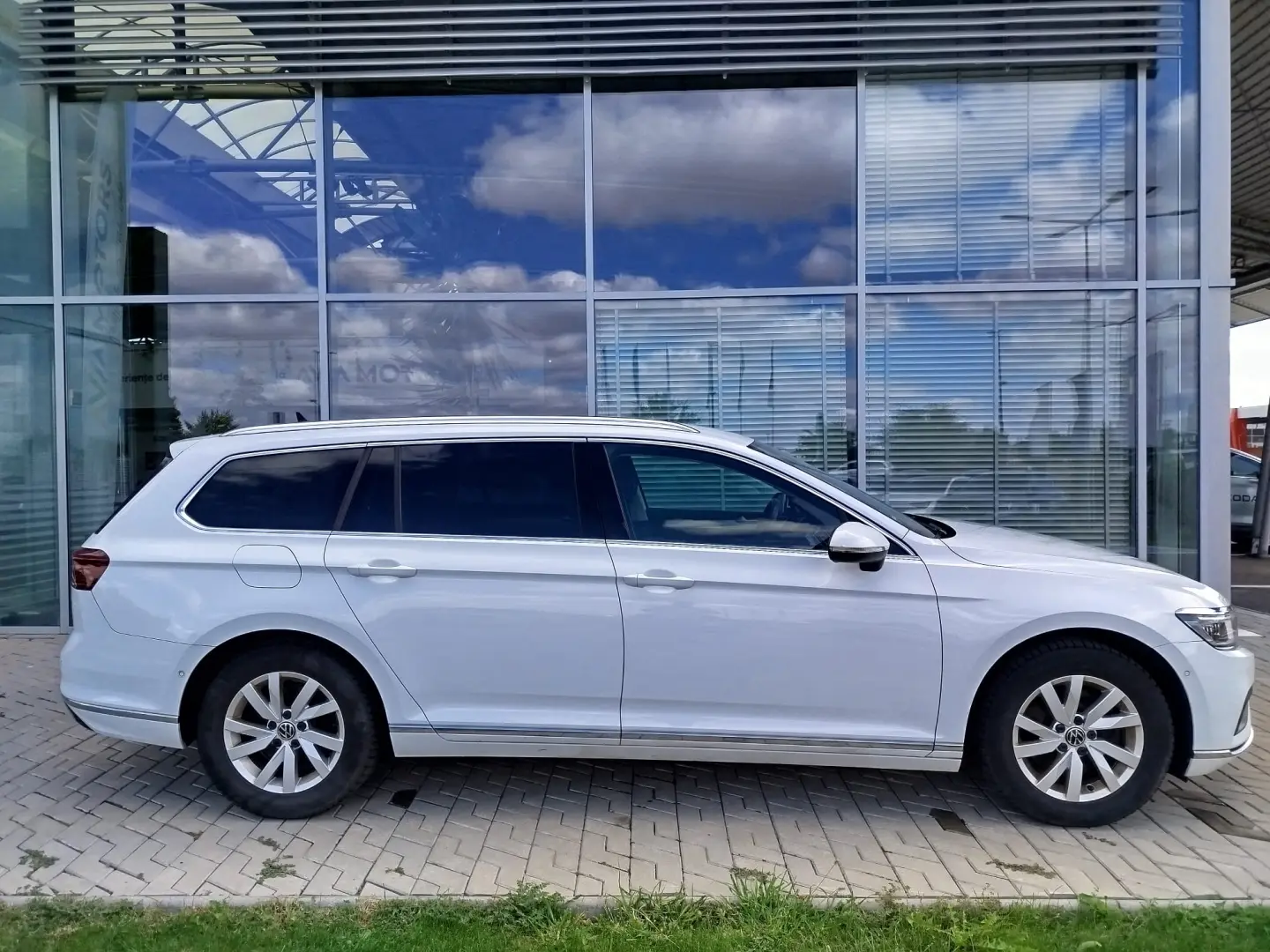 VW PASSAT VAR ELEGANCE 2.0TDI/200CP DSG7 4X4