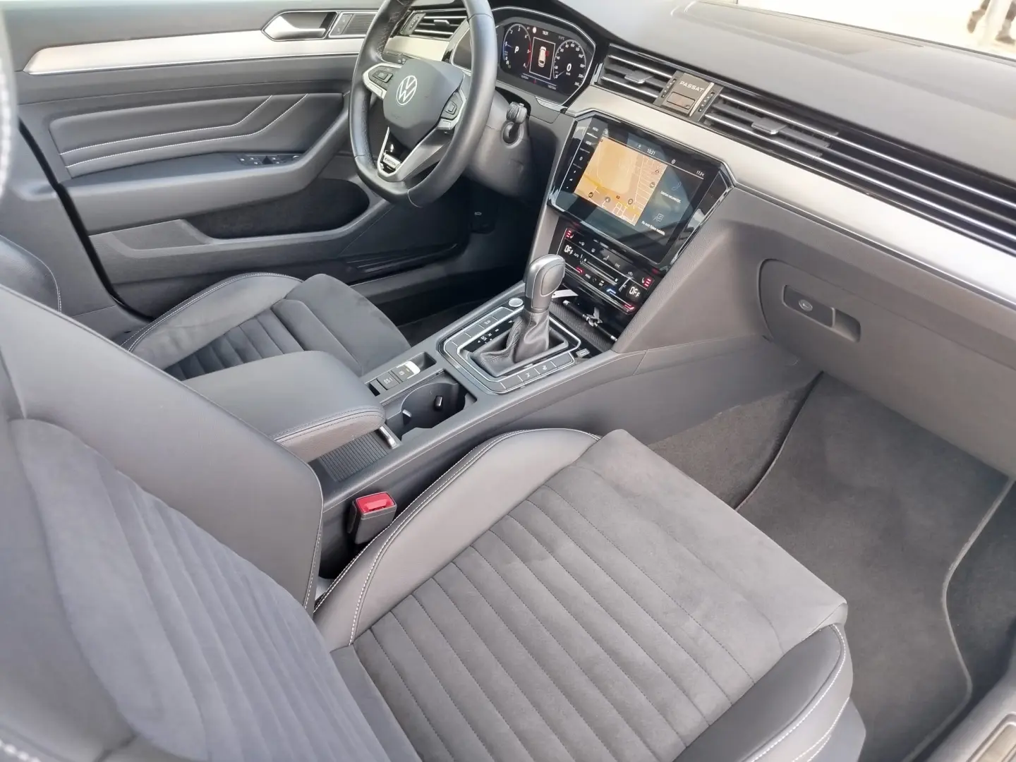 VW PASSAT VAR ELEGANCE 2.0TDI/200CP DSG7 4X4