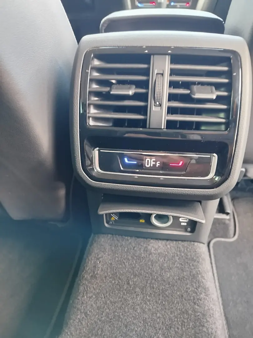 VW PASSAT VAR ELEGANCE 2.0TDI/200CP DSG7 4X4
