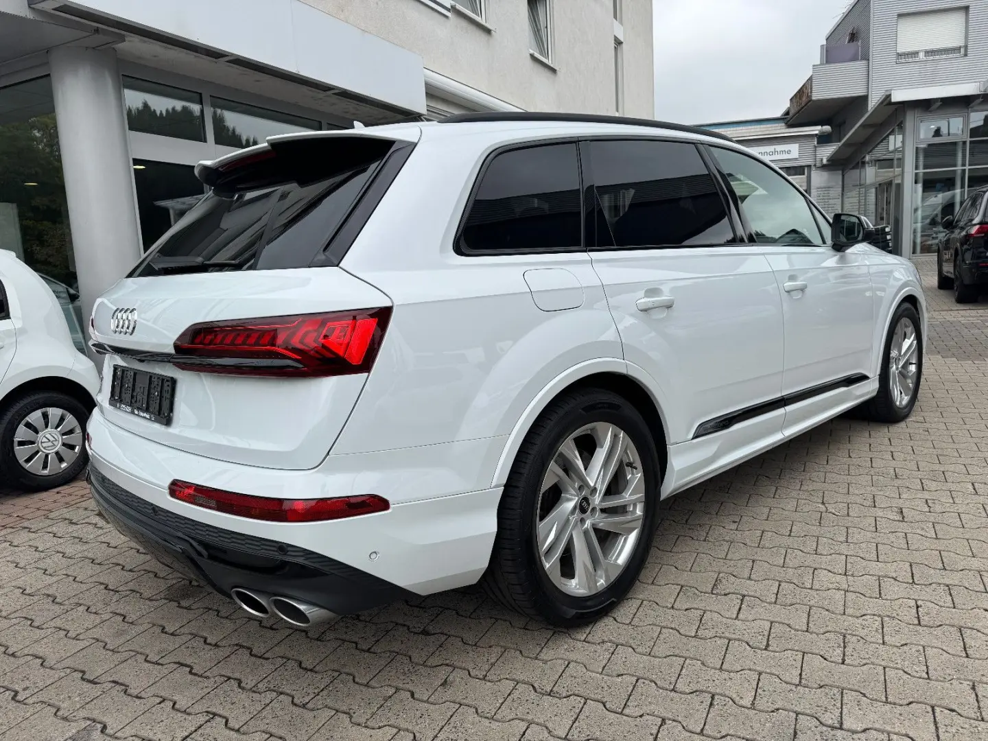 SQ7 4.0 TFSI - AHK+B&O+Standhzg+Laser+Pano+Head