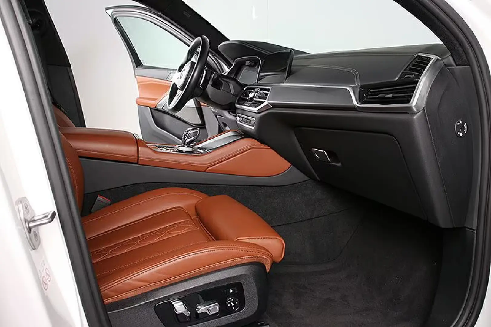 BMW X6 xDrive30dA M Sport Laser AHK Stand