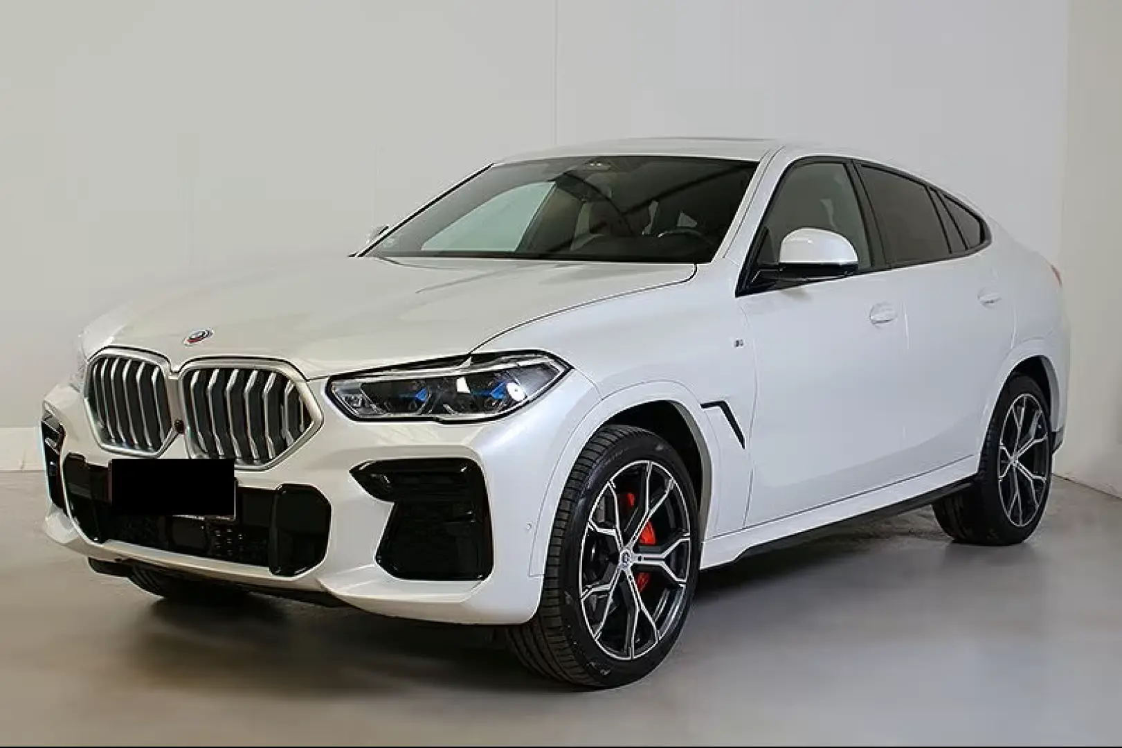BMW X6 xDrive30dA M Sport Laser AHK Stand