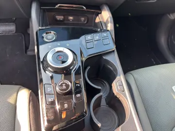 SPORTAGE 1.6T DCT AWD NIGHT FULL-LED LEDER 19Z