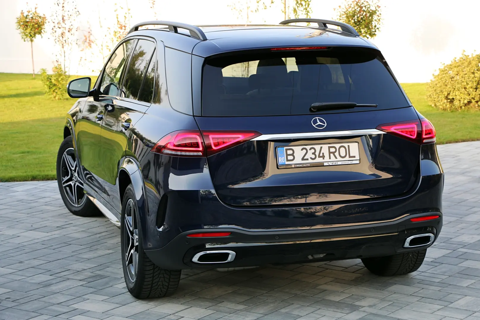 Milanne Auto Trade - TVA Inclus - Full Serice - Fara Daune