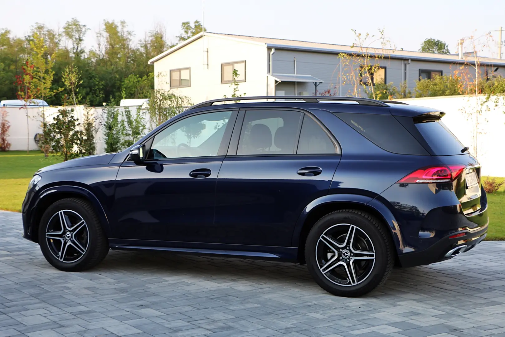 Milanne Auto Trade - TVA Inclus - Full Serice - Fara Daune